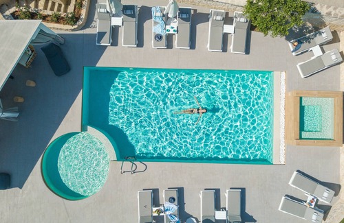 Dafni Villa | Elaida Villa, Spacious, ideal for big groups, 50m2 pool, Shops walking distance