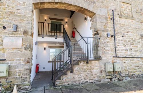 Fourstones Near Bentham House | Eldroth