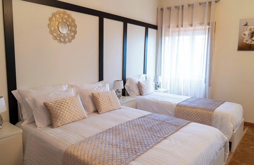 Pacos De Ferreira Hotel | Elegância & Carros Hotel