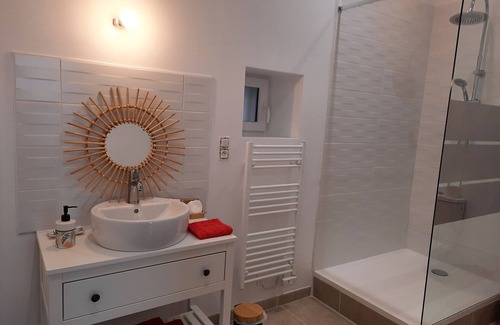 Le Blanc Bed & Breakfast | Elegance and comfort in the heart of Brenne with parking