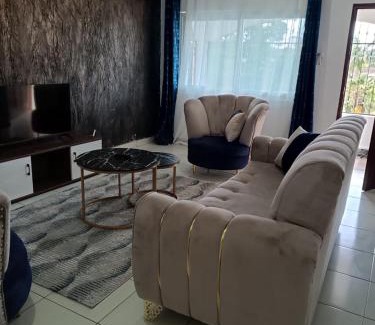 Kileleshwa Apartment | Elegance Holiday Inn