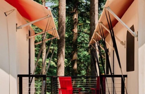 Stevenson House | Elegance in the Wild | Glamping in Washington