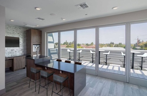 Mountain View Condo | Elegant 1BR Condo at Anton Ladera with Outdoor Pool
