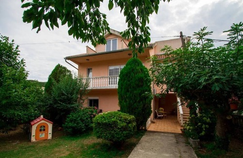 Radanovici Apartment | Elegant 2BR Apartment ideal for families & groups