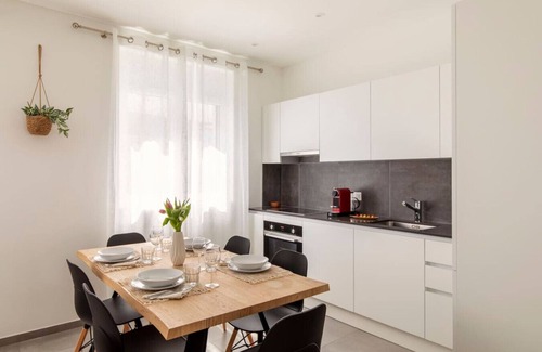 Lugano Apartment | Elegant 3.5-room air-conditioned apartment with free parking space
