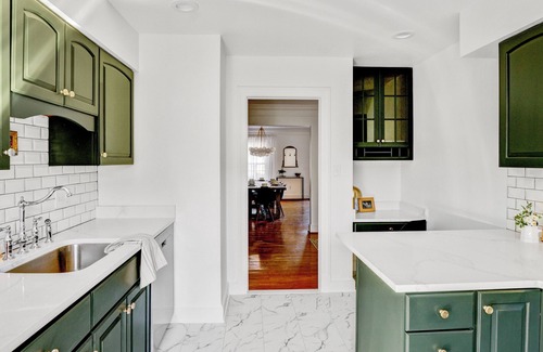 Ballston House | Elegant 4-bedroom in Clarendon Arlington walk to Metro