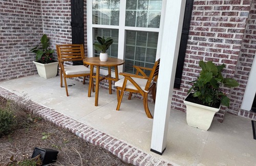 Lake Park House | Elegant 4BR Retreat New build Comfort & Style