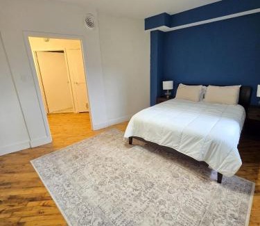 Old City Apartment | Elegant and Cozy Loft in the Heart of Old City