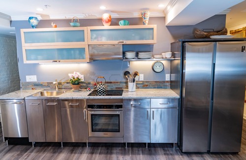 Capitol Hill Apartment | Elegant apt on Capitol Hill with high-end finishes and furnishings