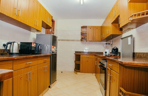 Ruaka House | ELEGANT ART DECO APARTMENT WITH FREE WIFI & NETFLIX