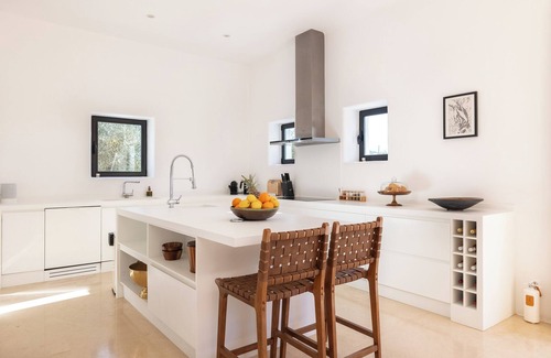 Sant Rafael de Sa Creu Villa | Elegant Blakstad Villa in Ibiza’s Heart | 4 Bedrooms, Private Pool, Fenced