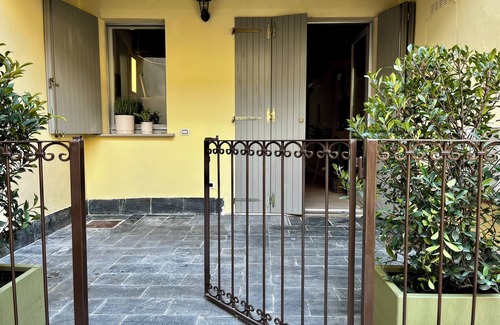 Centro Storico Apartment | Elegant Central Flat w/Private Patio, Full Kitchen, FastWiFi, Easy Milan Access