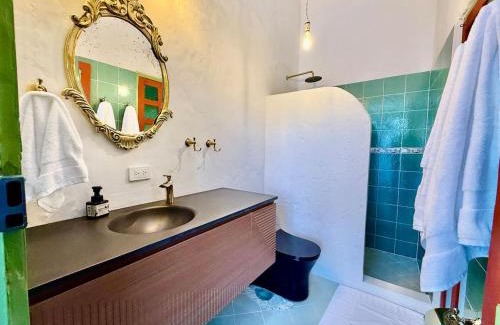 Jerico House | Elegant Colonial Walkable Casa