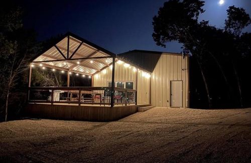 Crawford Villa | Elegant Country Cottage