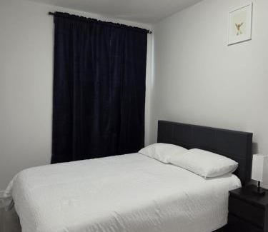 Northwest Edmonton House | Elegant & Cozy 2 Bdrm Basement suite near WEM