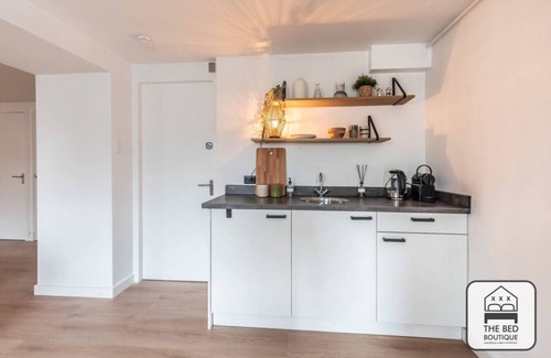 Amsterdam South Apartment | Elegant De Jordaan Apartment in Amsterdam Zuid | Walk to Vondelpark & Museums