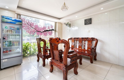 Binh Chanh House | Elegant Deluxe Accommodation in Hoang Hau, Vietnam