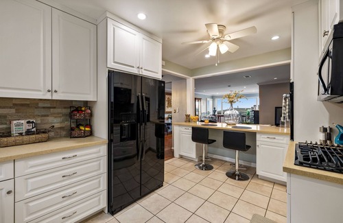 Ladera Heights House | Elegant Home w/Panoramic City Views & Outdoor Oasis near Sony, Apple, Google