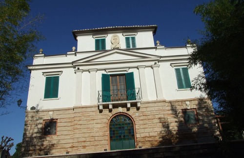 Treia Apartment | Elegant house inside our period villa surrounded by centuries-old park