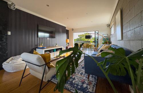 Northcote House | Elegant House Where you Call it Home in Northcote
