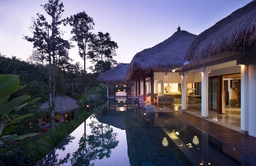 Kemenuh Villa | Elegant, Intimate, Luxury Contemporary Balinese Villa In a Traditional Village