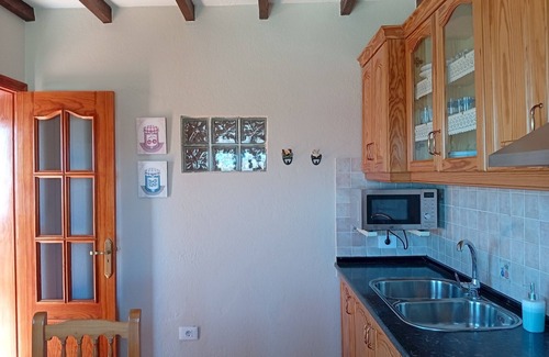 Taibique Ski Chalet | Elegant Island Stay with BBQ in Hierro