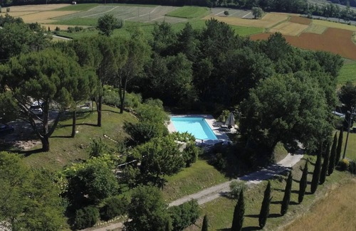 Anghiari House | Elegant lemon house in a typical Tuscan farmhouse.