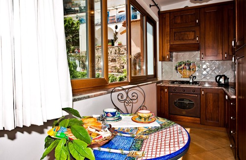 Positano Apartment | Elegant Loft by villa le Sirene