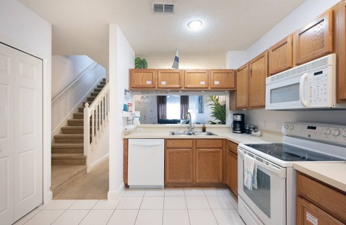 New Tampa House | Elegant Long Stay-KING Bed-POOL-Wifi-Tampa Palms-Moffitt-Gated-HK2