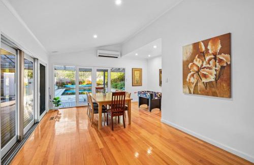 Ringwood House | Elegant Luxury - Family Entertainer in Ringwood