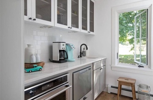 Sharon House | Elegant Modern Farmhouse with Pool and Gardens, steps from Nature Preserve