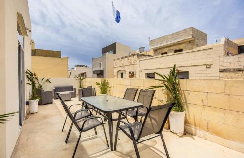 Tarxien House | Elegant & Modern House by SF HOMES - Close to the Three Cities and the airport