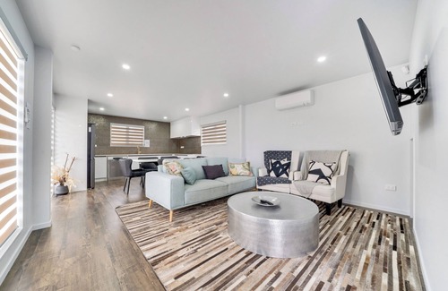 Papatoetoe House | Elegant & Peaceful in Auckland Vicinity
