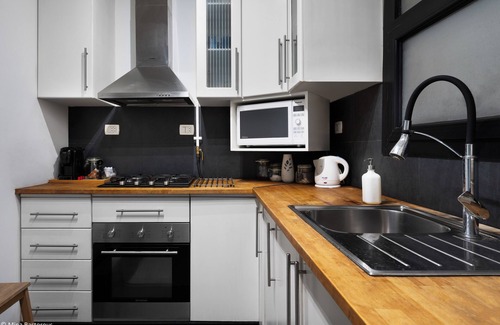 Mohandeseen Apartment | Elegant Retreat in Zamalek