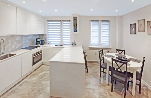 Torun Apartment | Elegant Sanctuary Minutes from Toruń's Medieval UNESCO Treasures