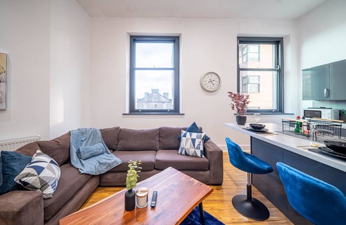 Barnsley Apartment | Elegant Stay in Barnsley for Work and Relaxation