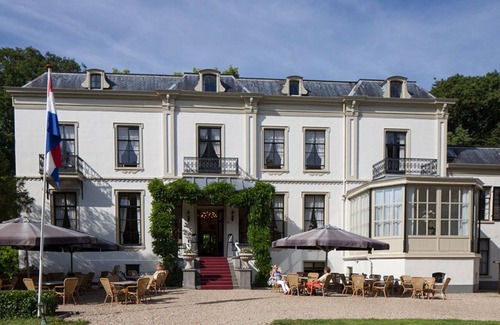 Eerbeek Hotel | Elegant Stay with Hiking Trails Ideal for Exploring Locals Attractions