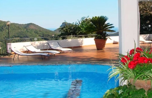 Cava de' Tirreni House | Elegant villa at the gates of the divine Amalfi coast with exlusive pool