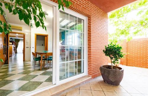 Playa Honda Villa | Elegant Villa in Playa Honda with Private Pool