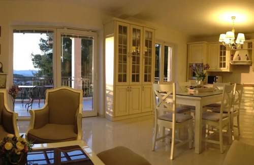 Cavtat Villa | Elegant villa La Perla ,private heated pool,short walking distance to sea¢er