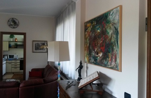 Cremnago Villa | Elegant villa surrounded by a large garden available to guests
