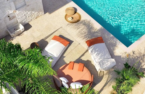 Violi Charaki Villa | Elegant Villa with pool, hot tub & breathtaking sea views