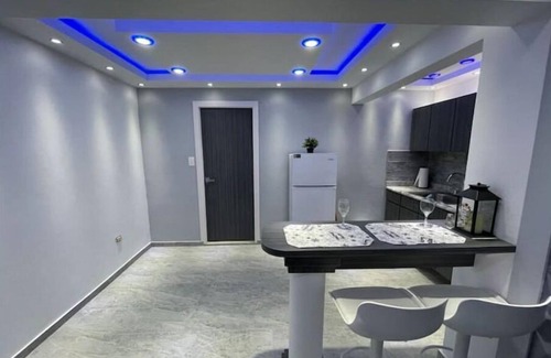 Levittown Apartment | Elegante apartamento cerca de la playa en Levittown #2