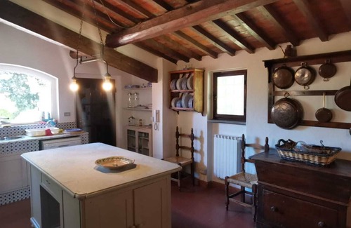 Villamagna Villa | Elegante villa con piscina a soli 12 km da Firenze ideale per famiglie e gruppi