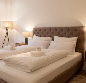Josephsplatz Apartment | Eleganz im Herzen von Schwabing