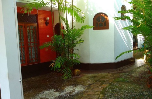 Battaramulla South House | Elegent Guest house located at very close to the visa office