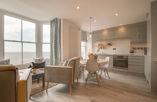 Aberystwyth Apartment | Elenydd Apartment - One Bedroom Apartment, Sleeps 2