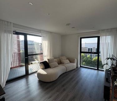 Elephant and Castle House | Elephant park apartment Room