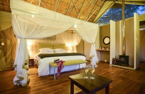 Dete Cabin | Elephant's Eye, Hwange