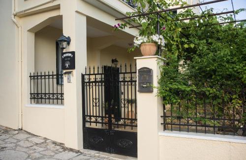 Delfoi House | Elia Apartments Chrisso